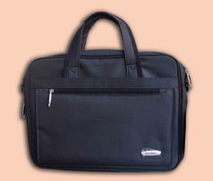 公文箱包袋與衣服的時尚搭配指南