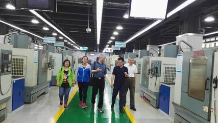 深化校際合作，共育智造英才——智能制造與信息工程學(xué)院赴上海第二工業(yè)大學(xué)考察學(xué)習(xí)側(cè)記